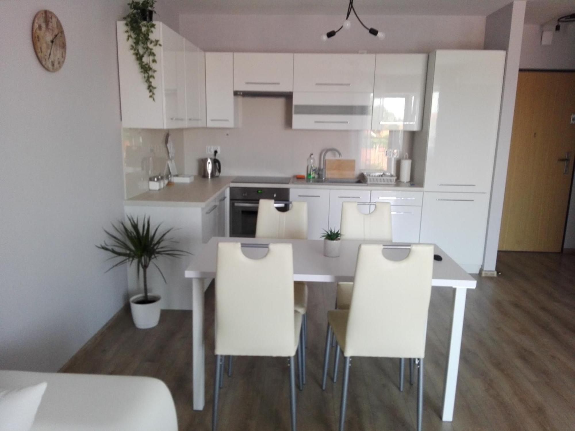 Apartament Marzenie 9 - Opole Apartment Ngoại thất bức ảnh